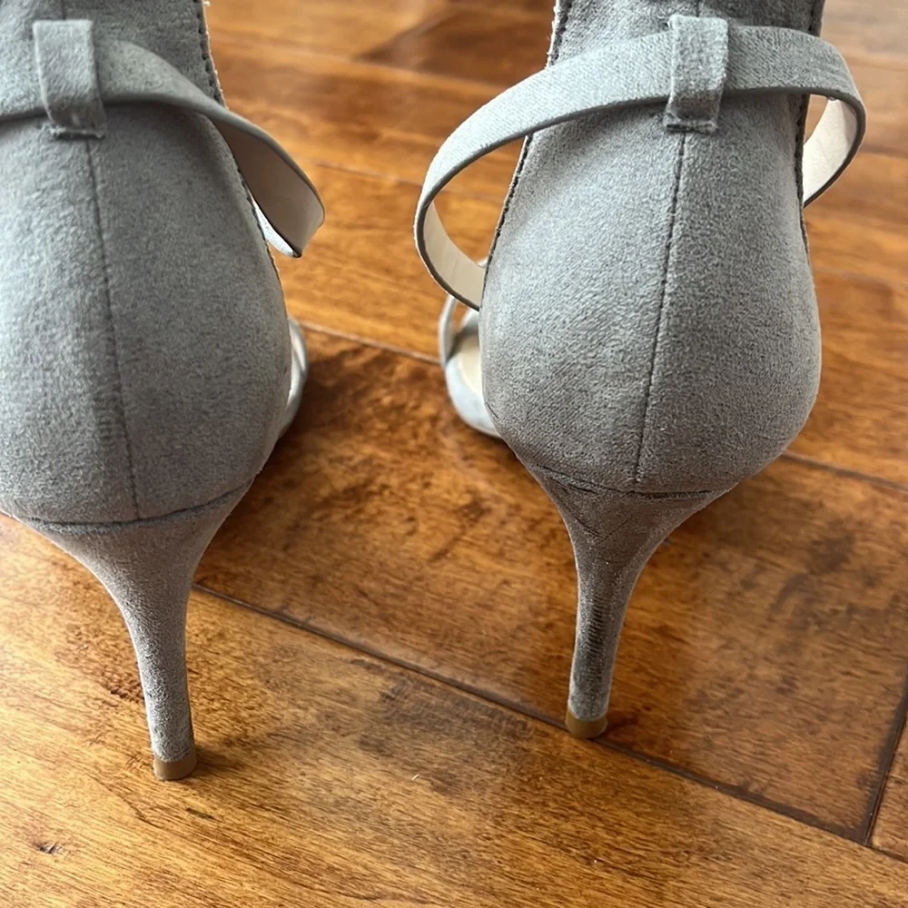 LULUS Chloe Grey Ankle Strap Heels Size 7